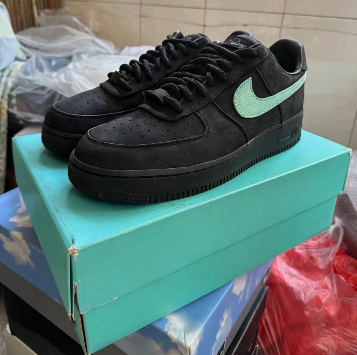 Tiffany & Co. × Nike Air Force 1 Low "1837"