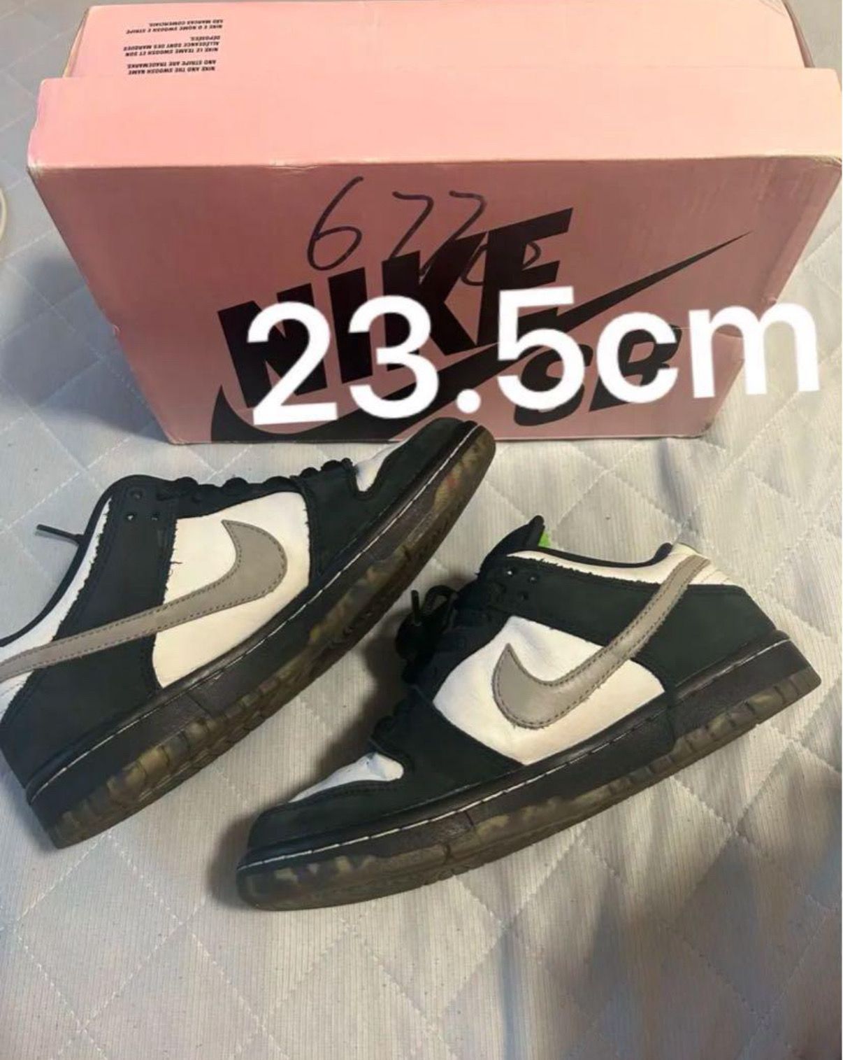 STAPLE × Nike SB Dunk Low "Pigeon Black/White"