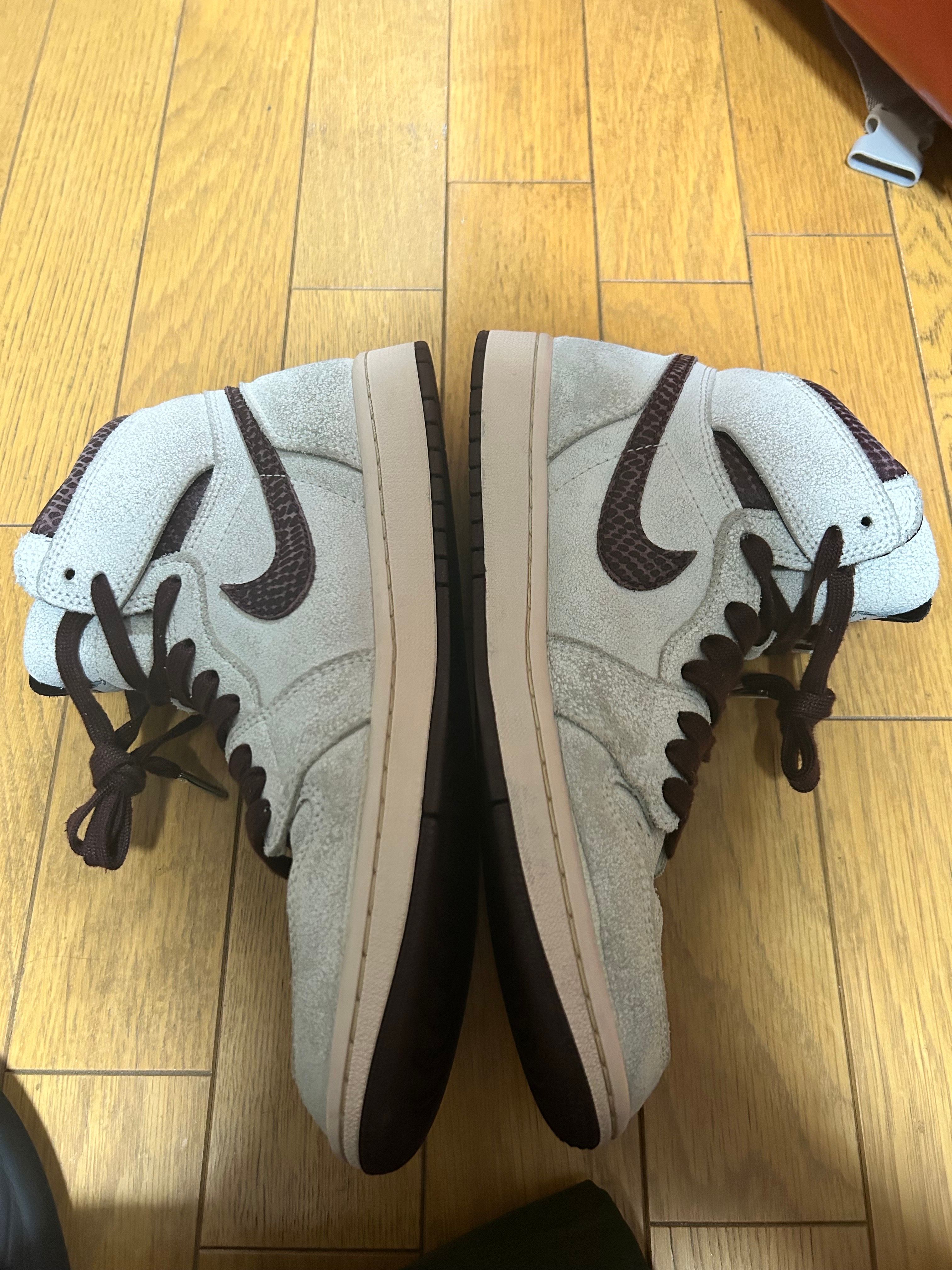 A Ma Maniere × Nike Air Jordan 1 Retro High OG "Sail and Burgundy"