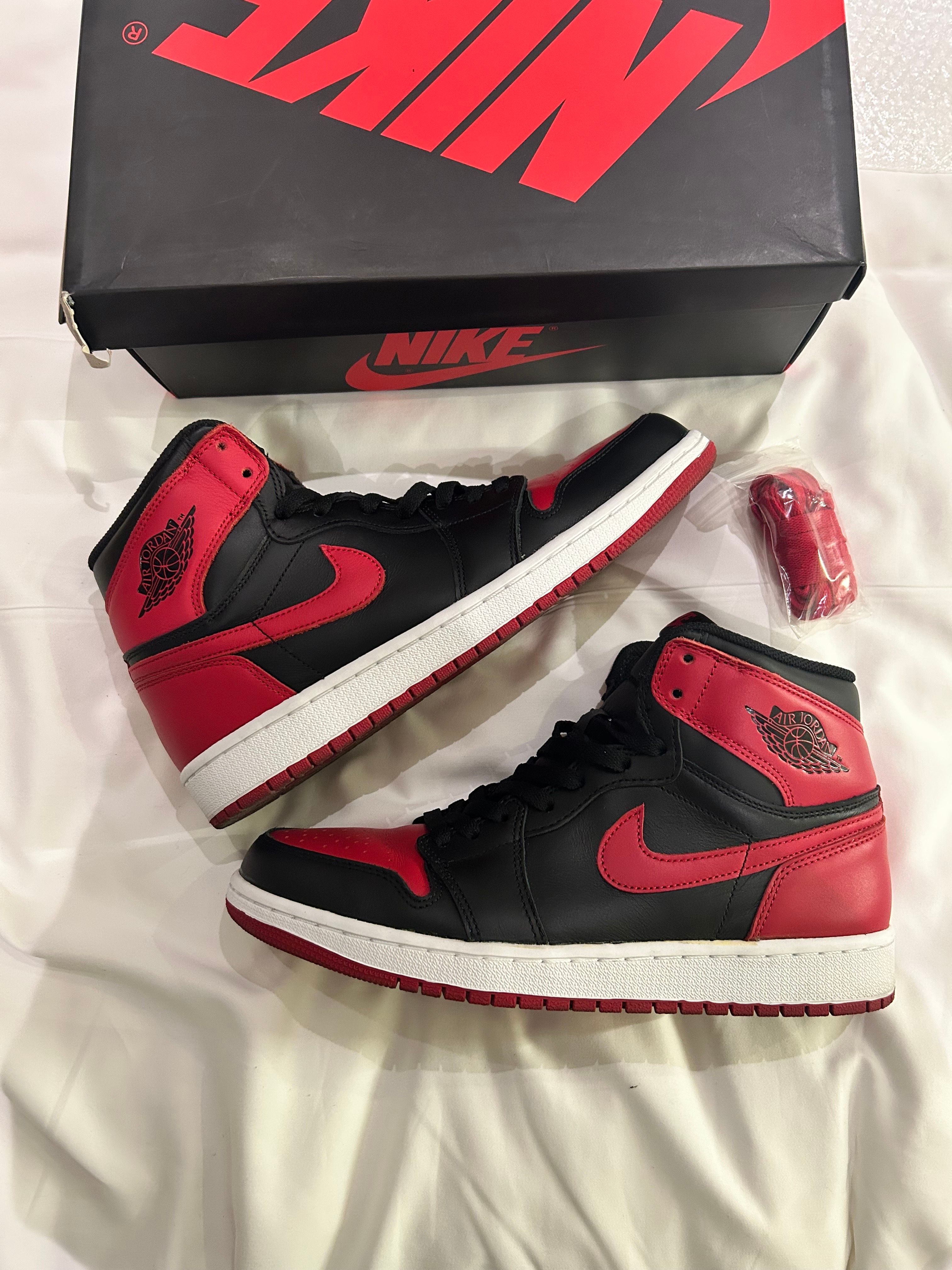 Nike Air Jordan 1 Retro High OG "Bred" (2013)