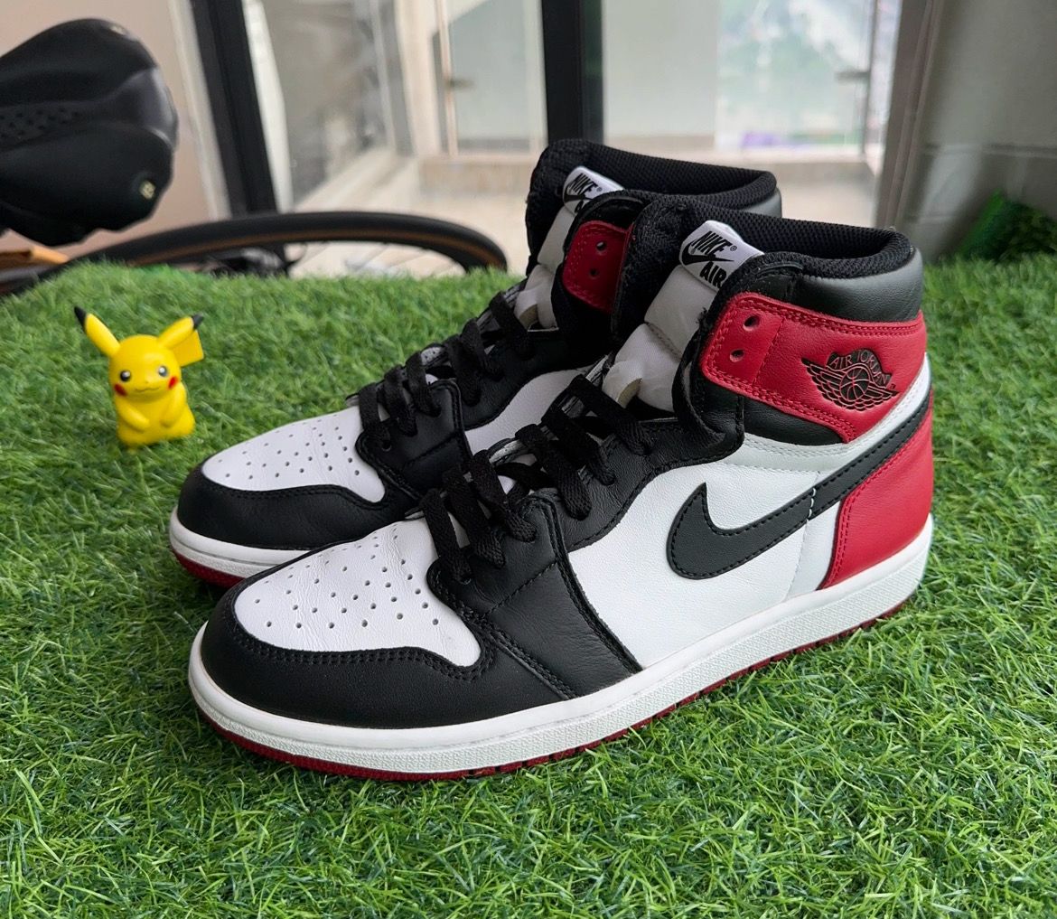 Nike Air Jordan 1 Retro High OG "Black Toe"(2016)