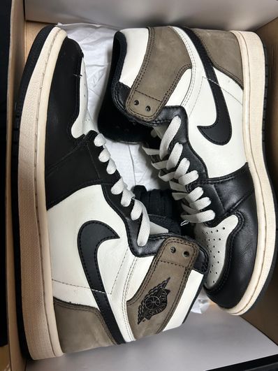 Nike Air Jordan 1 High OG "Sail/Dark Mocha/Black"