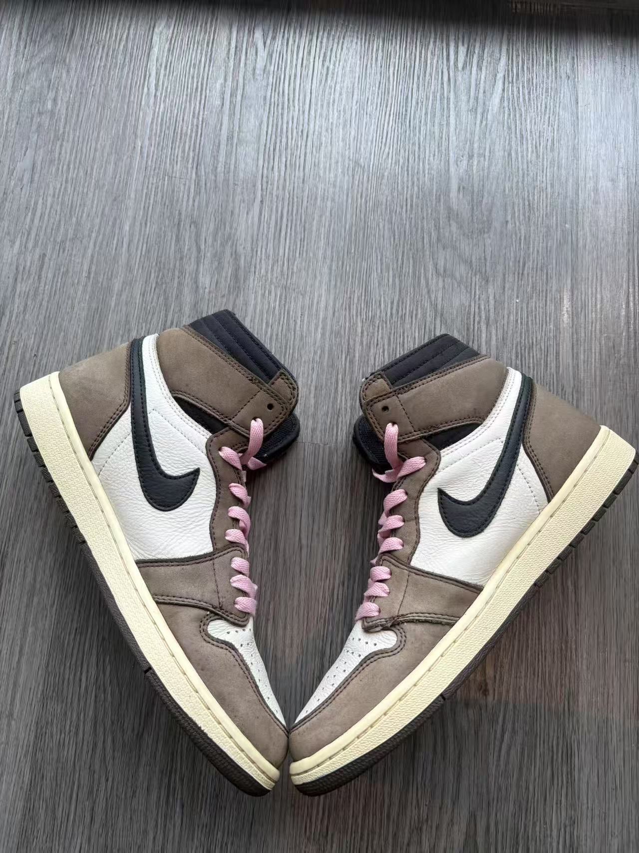 Travis Scott × Nike Air Jordan 1 Retro High OG TS SP "Sail/Dark Mocha"