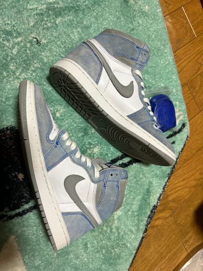 Nike Air Jordan 1 High OG "Hyper Royal"