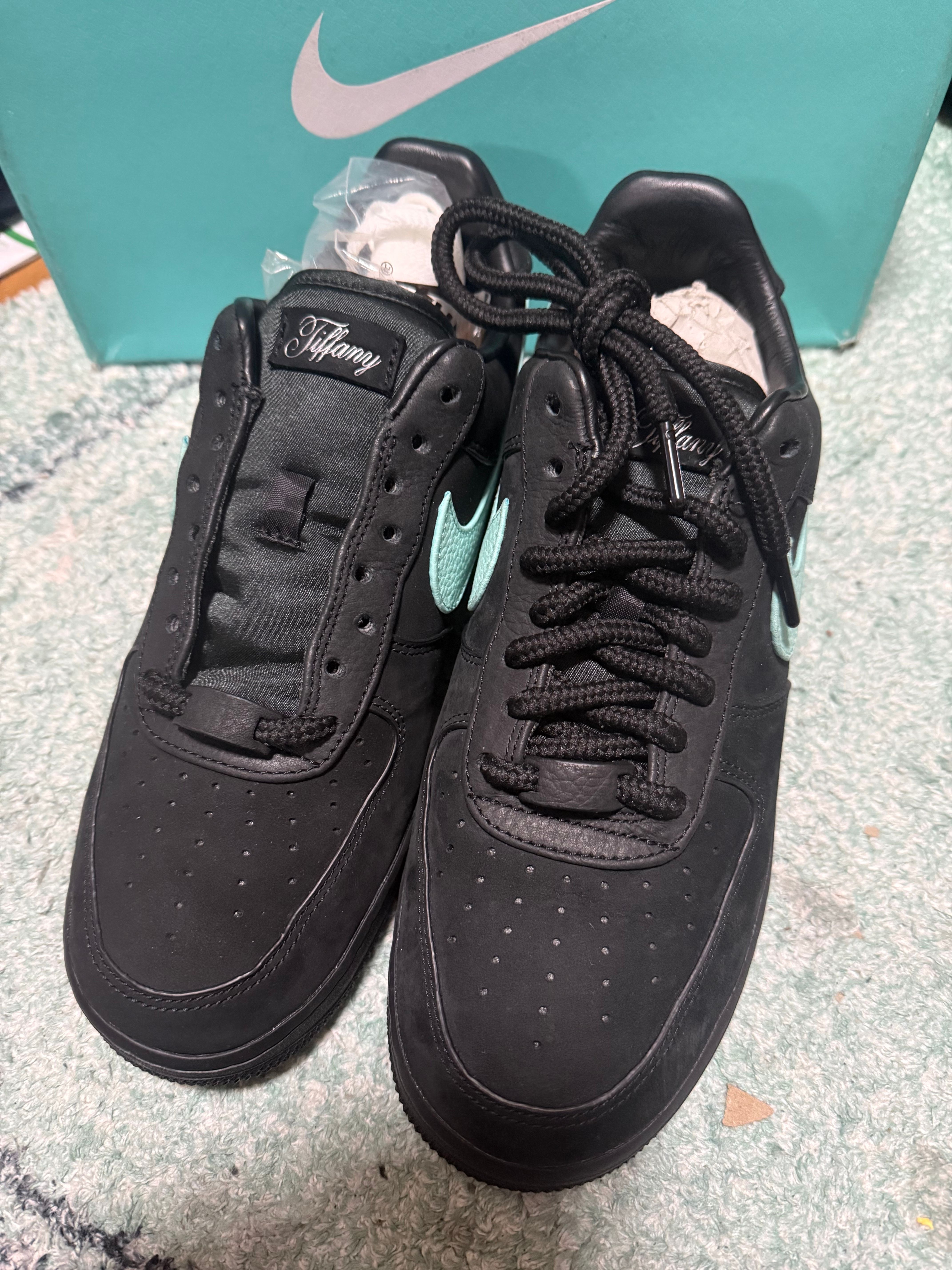 Tiffany & Co. × Nike Air Force 1 Low "1837"