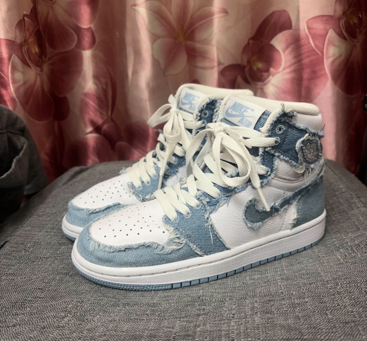 Nike Women's Air Jordan 1 High OG "Denim"