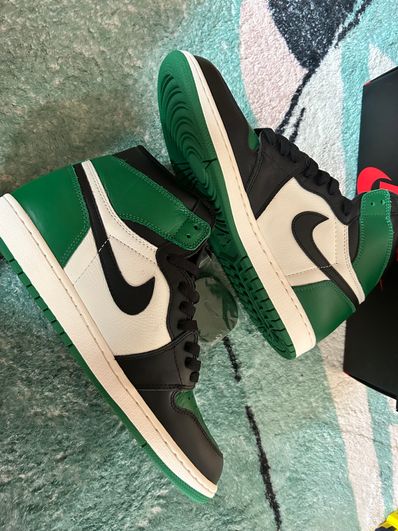 Nike Air Jordan 1 Retro High OG "Pine Green"(2018)