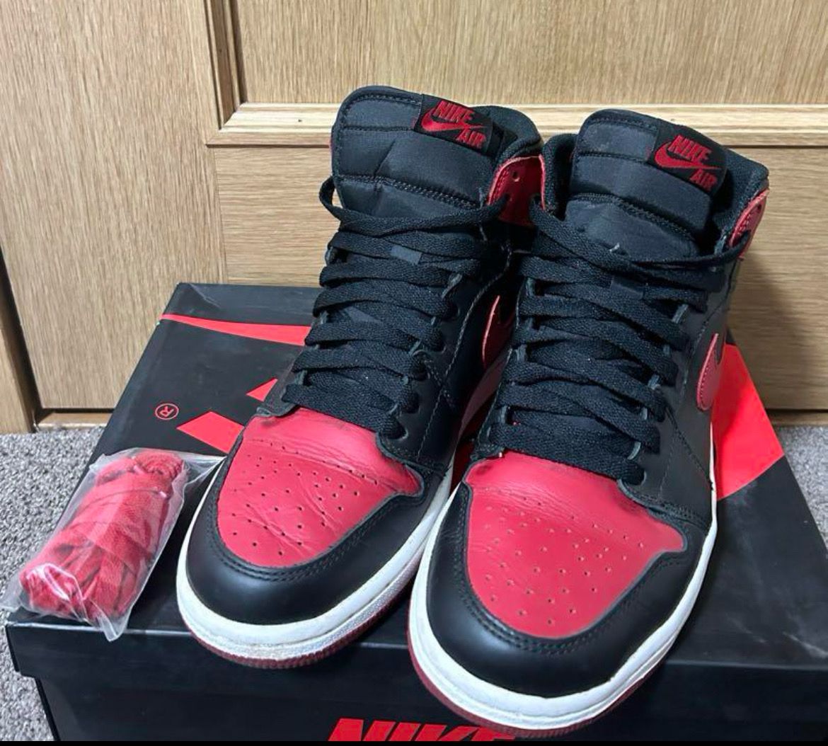 Nike Air Jordan 1 Retro High OG "Bred" (2013)