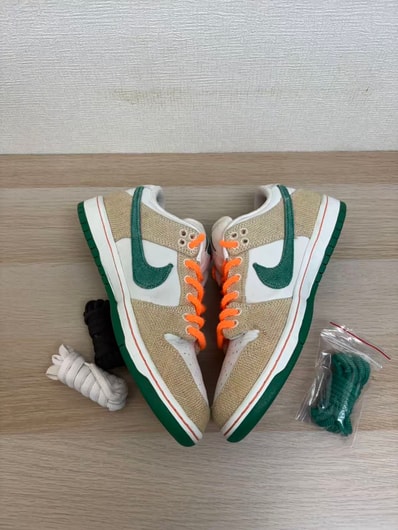 Jarritos × Nike SB Dunk Low "Phantom and Malachite"