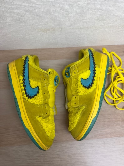 Grateful Dead × Nike SB Dunk Low "Yellow Bear"