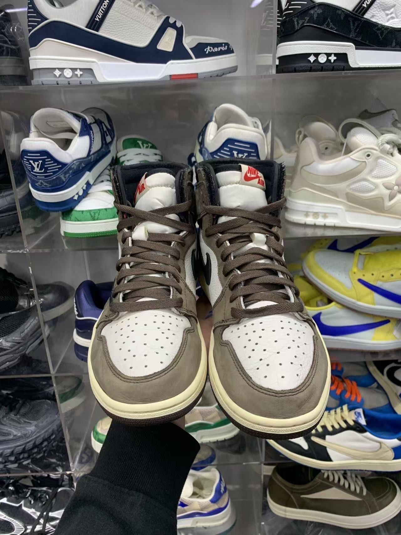 Travis Scott × Nike Air Jordan 1 Retro High OG TS SP "Sail/Dark Mocha"