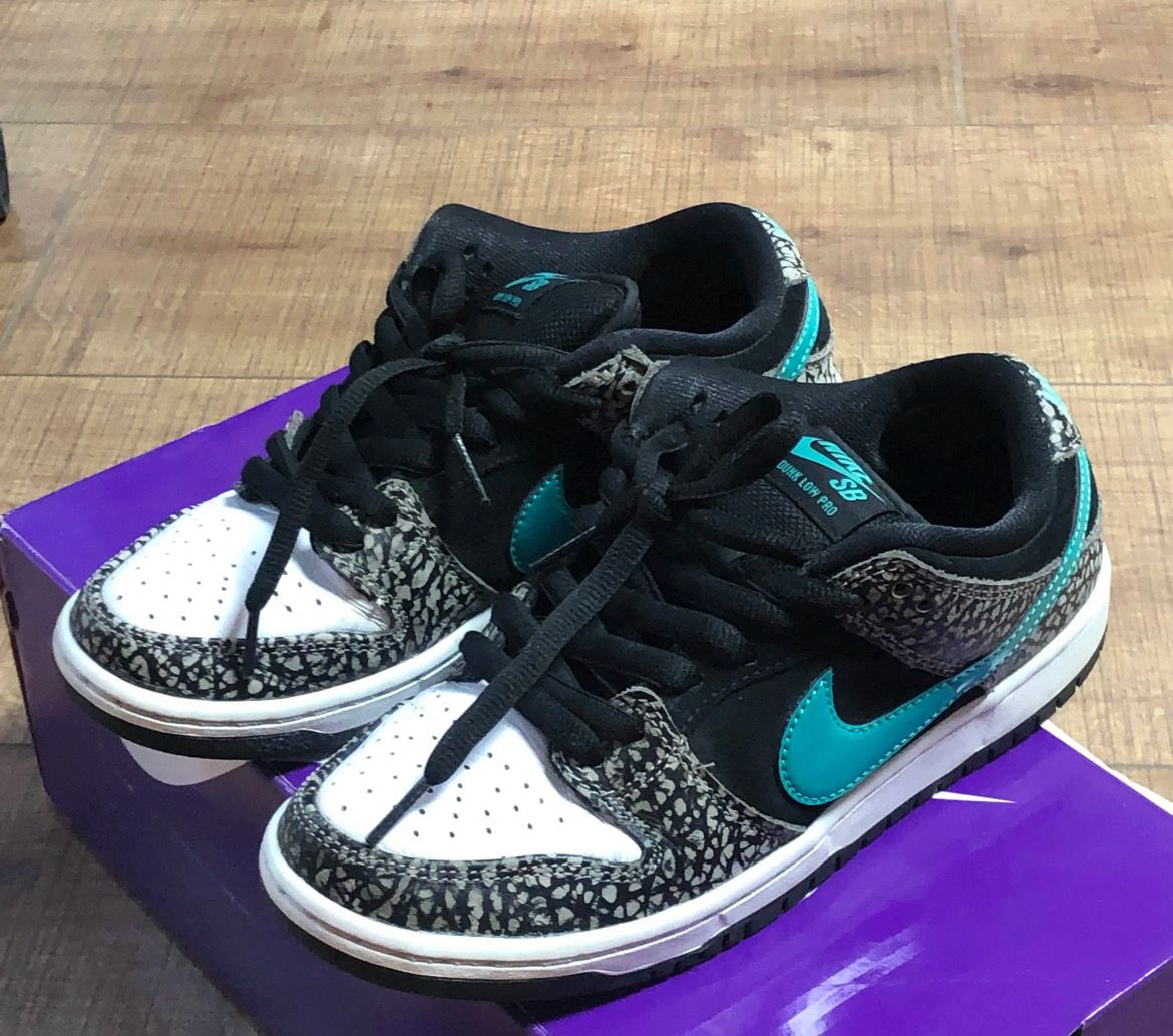 Nike SB Dunk Low "Elephant/Safari"