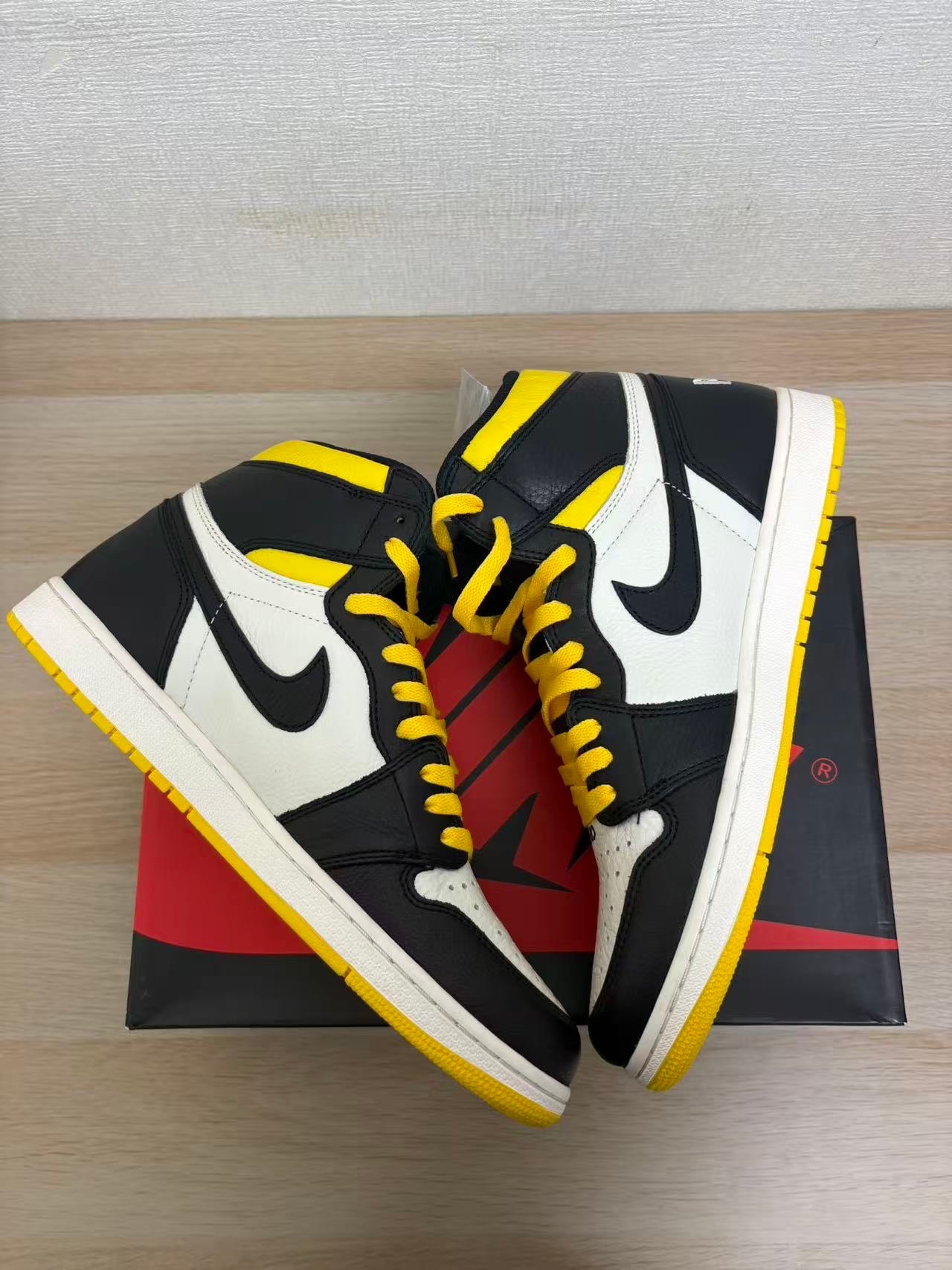 Nike Air Jordan 1 Retro High (NOT FOR RESALE) "Varsity Maize"
