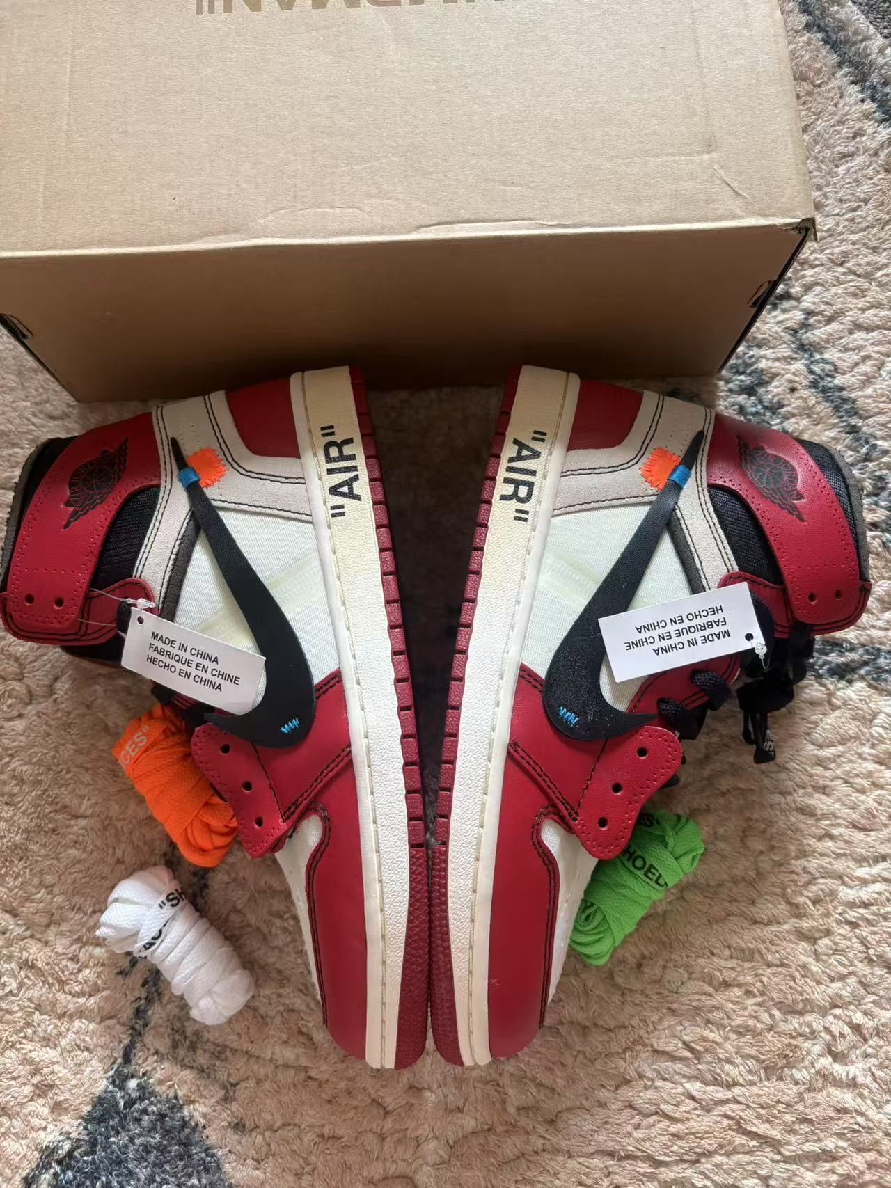Off-White × Nike Air Jordan 1 Retro High The Ten "Chicago"