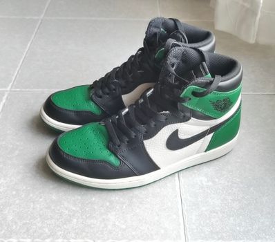 Nike Air Jordan 1 Retro High OG "Pine Green"(2018)