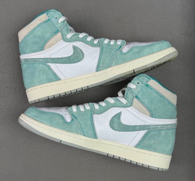Nike Air Jordan 1 Retro High OG "Turbo Green"