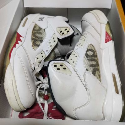 Supreme × Nike Air Jordan 5 Retro "White"