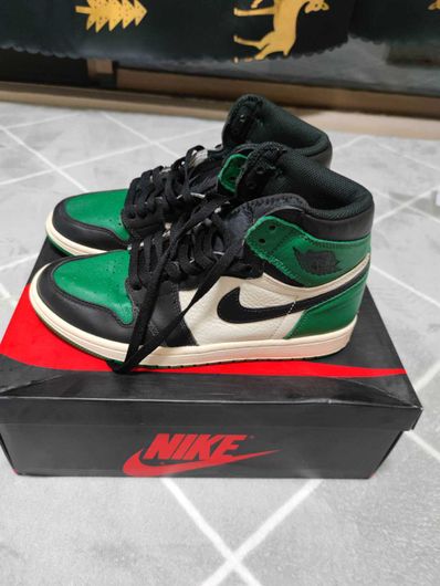Nike Air Jordan 1 Retro High OG "Pine Green"(2018)