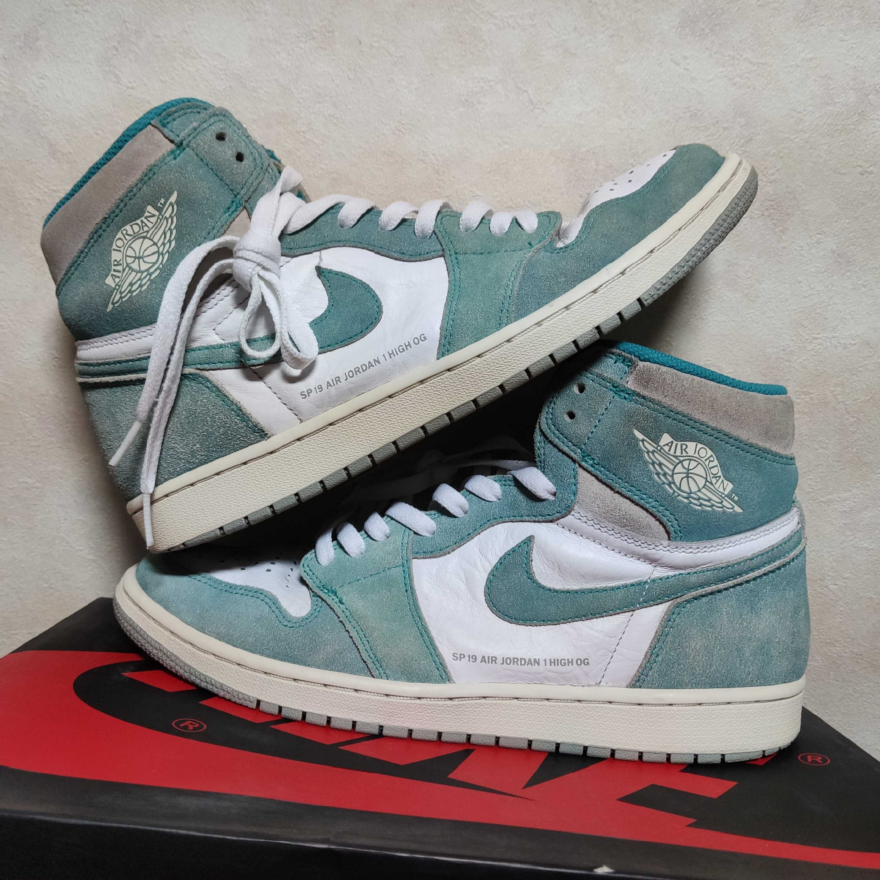 Nike Air Jordan 1 Retro High OG "Turbo Green"