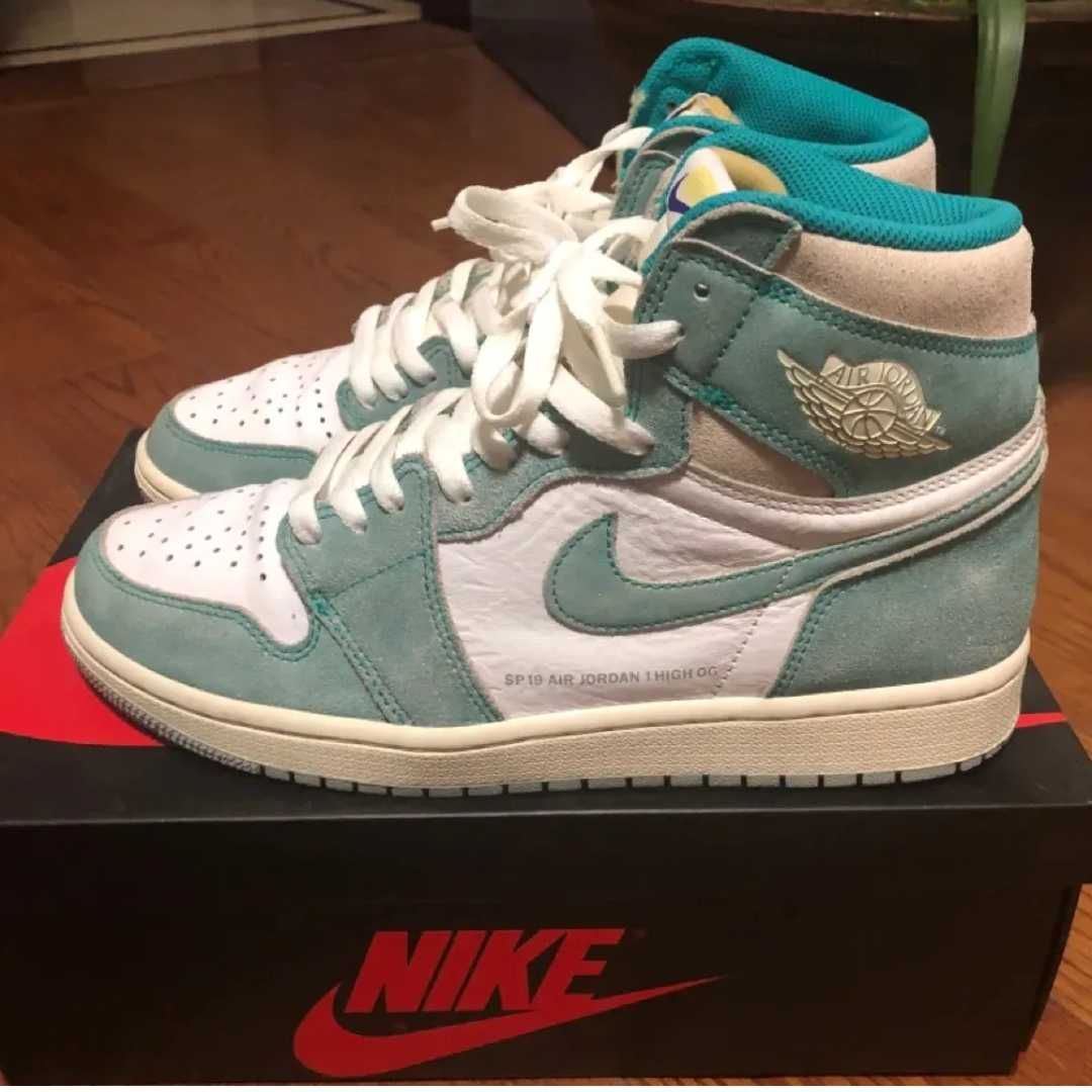Nike Air Jordan 1 Retro High OG "Turbo Green"