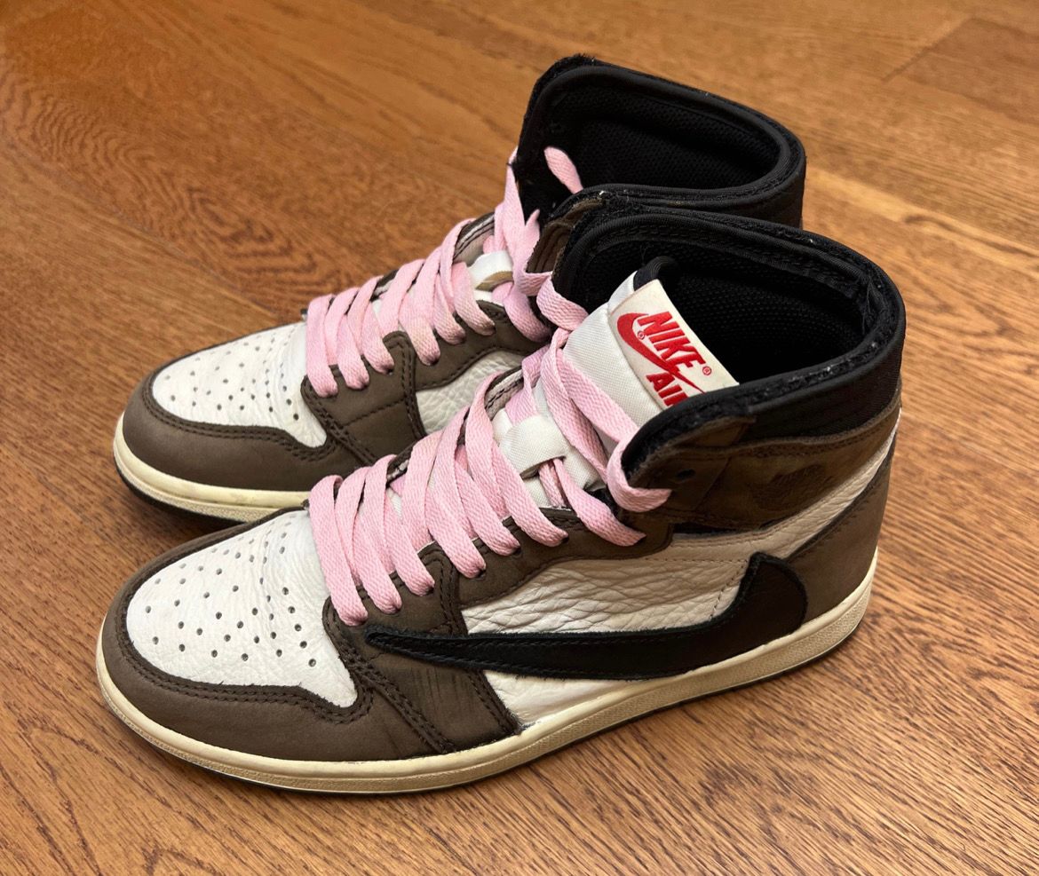 Travis Scott × Nike Air Jordan 1 Retro High OG TS SP "Sail/Dark Mocha"