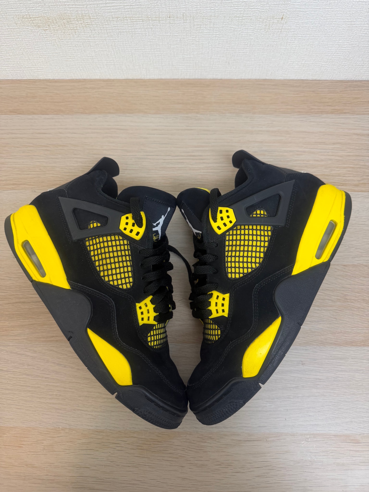 Nike Air Jordan 4 Retro "Thunder"(2023)