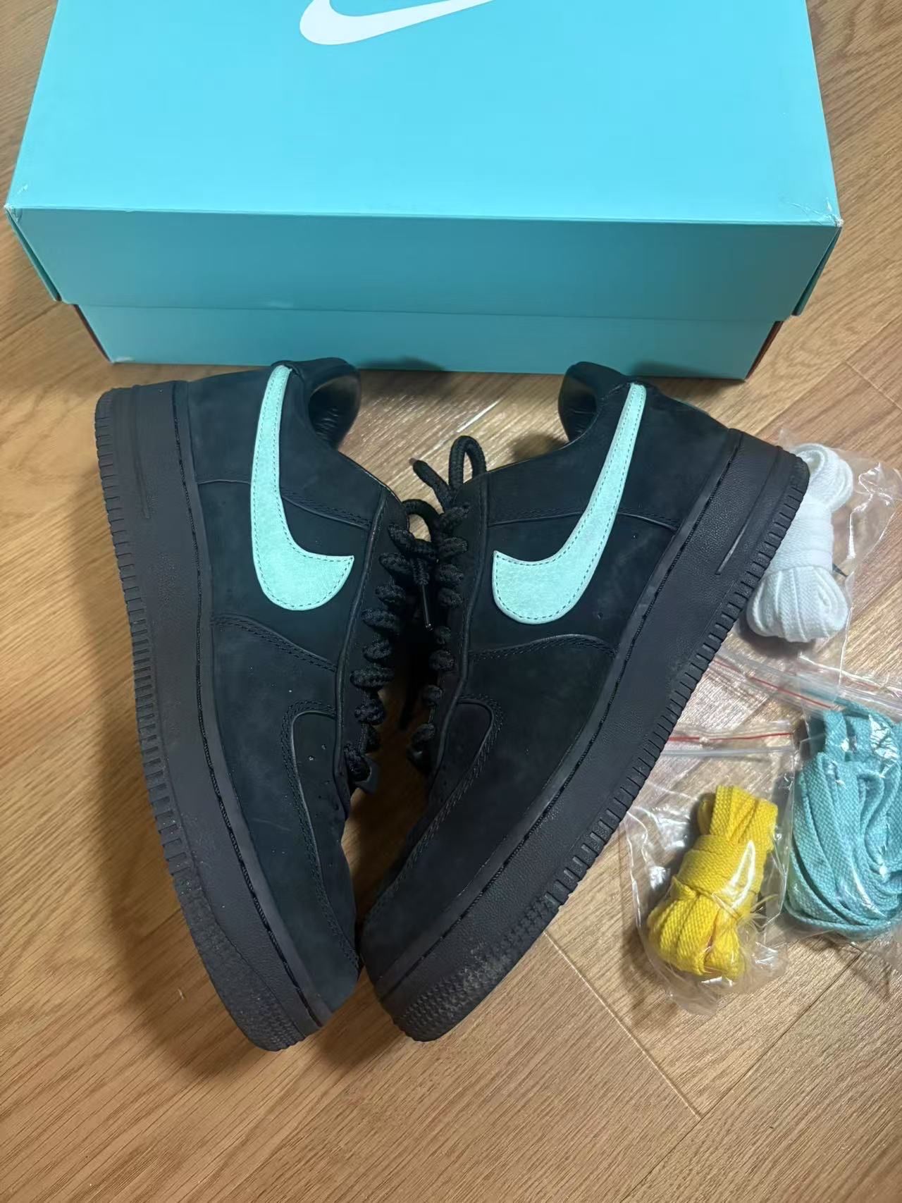 Tiffany & Co. × Nike Air Force 1 Low "1837"