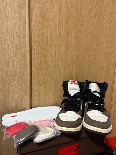 Travis Scott × Nike Air Jordan 1 Retro High OG TS SP "Sail/Dark Mocha"