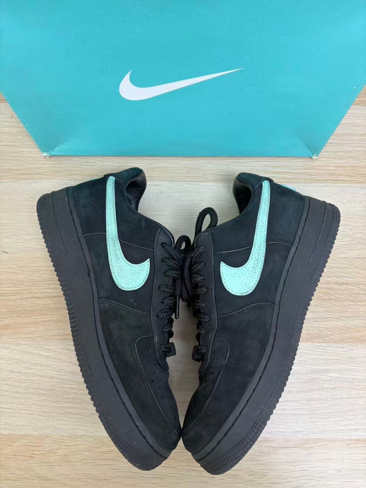 Tiffany & Co. × Nike Air Force 1 Low "1837"