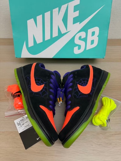Nike SB Dunk Low "Night Of Mischief"