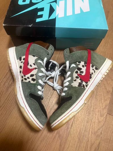 Nike SB Dunk High Pro QS "Dog Walker"