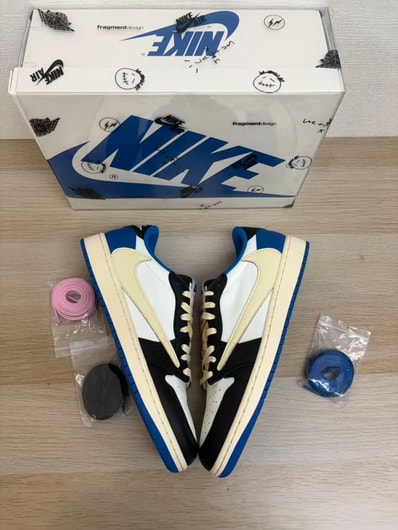 Travis Scott × fragment design × Nike Air Jordan 1 Low OG SP "Military Blue"