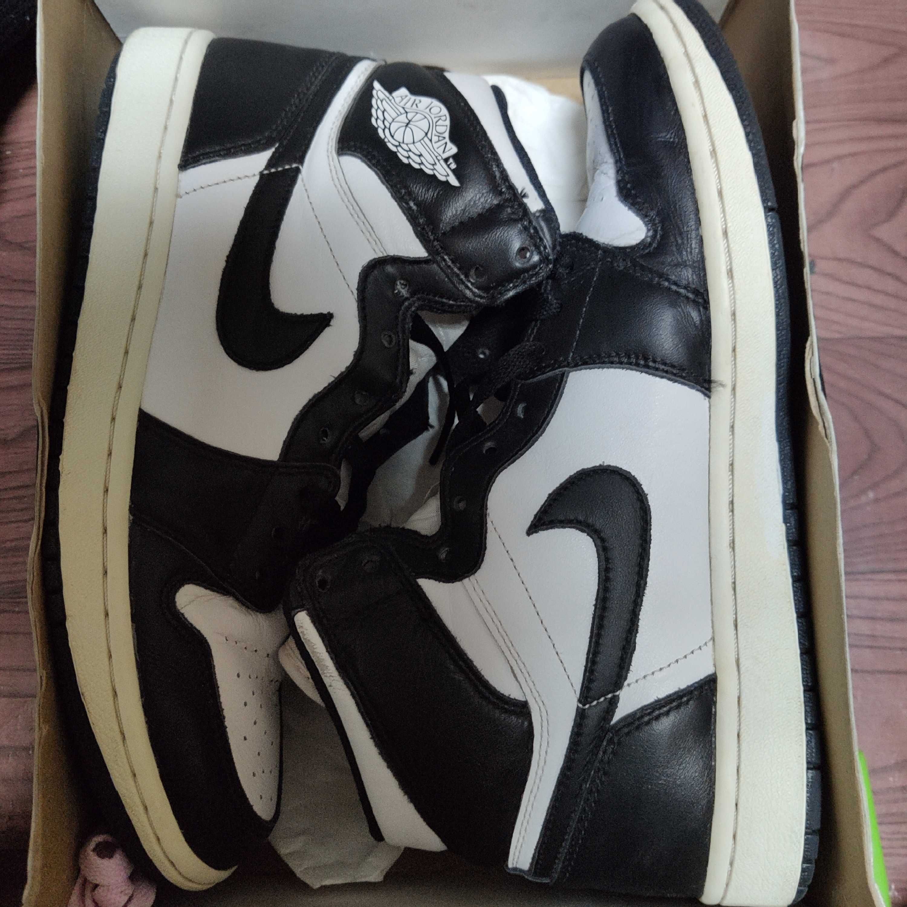 Nike Air Jordan 1 Retro High OG "Black/White" (2014)