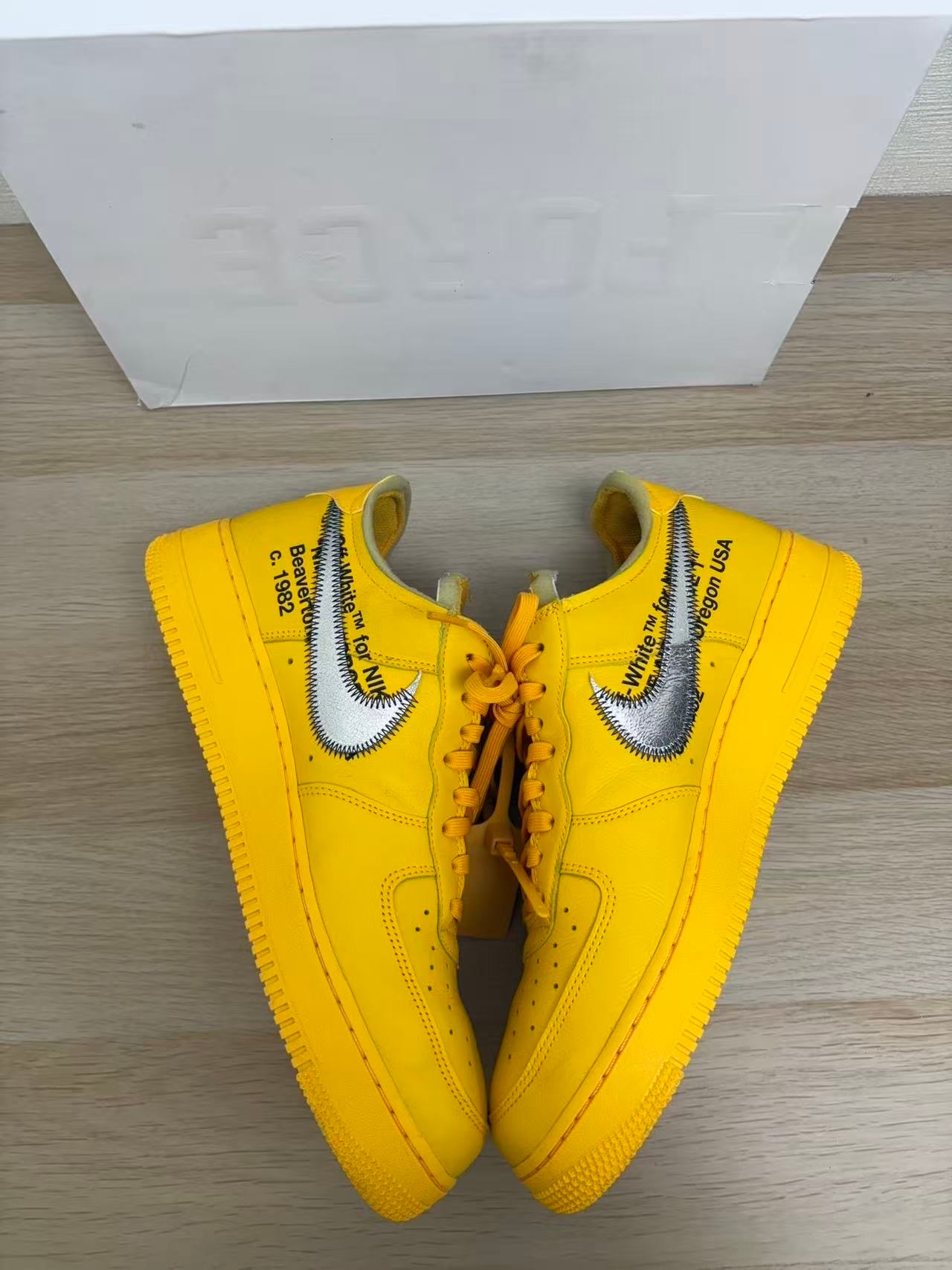 Off-White × Nike Air Force 1 Low "University Gold"