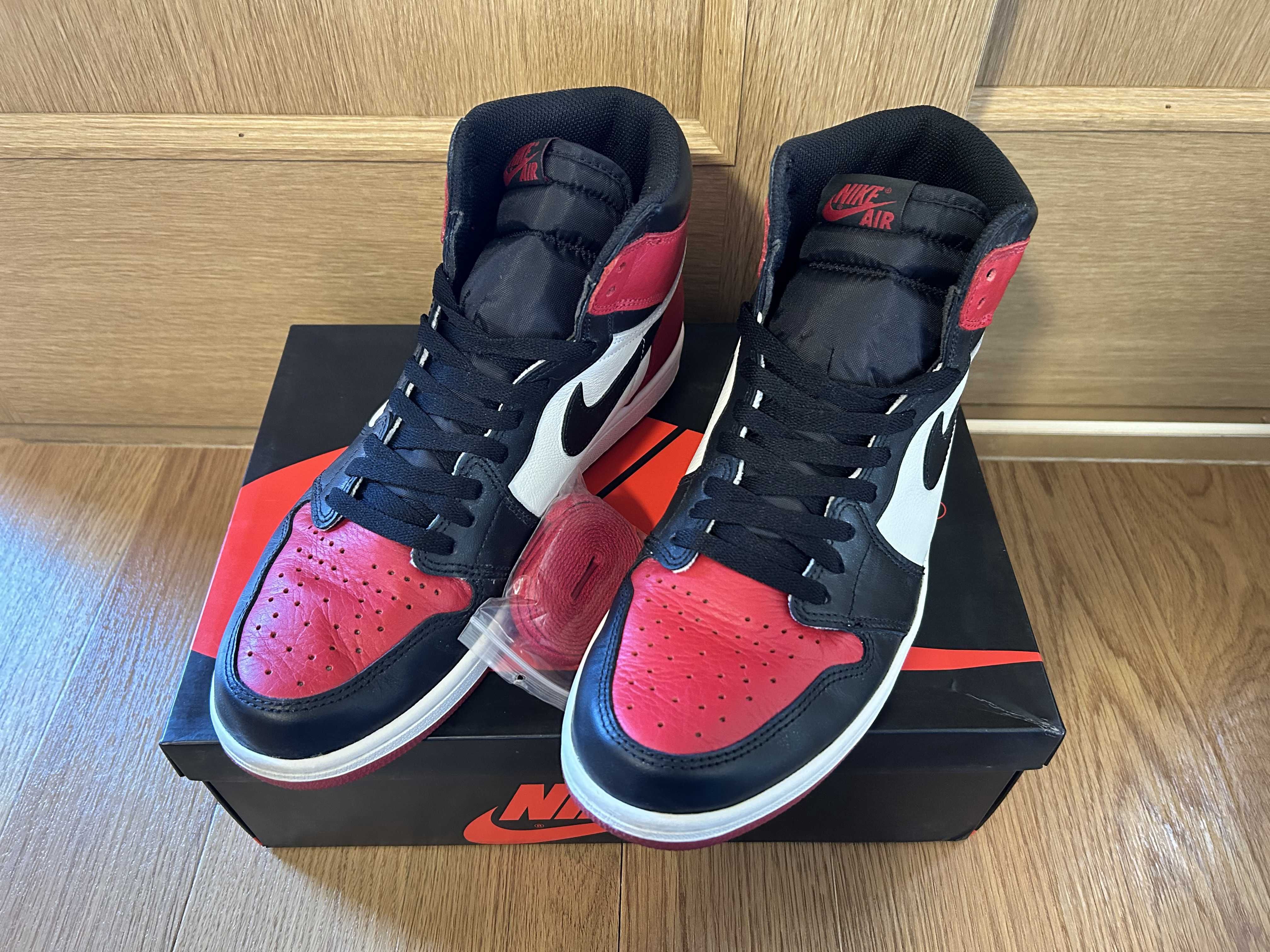 Nike Air Jordan 1 Retro High OG "Bred Toe"
