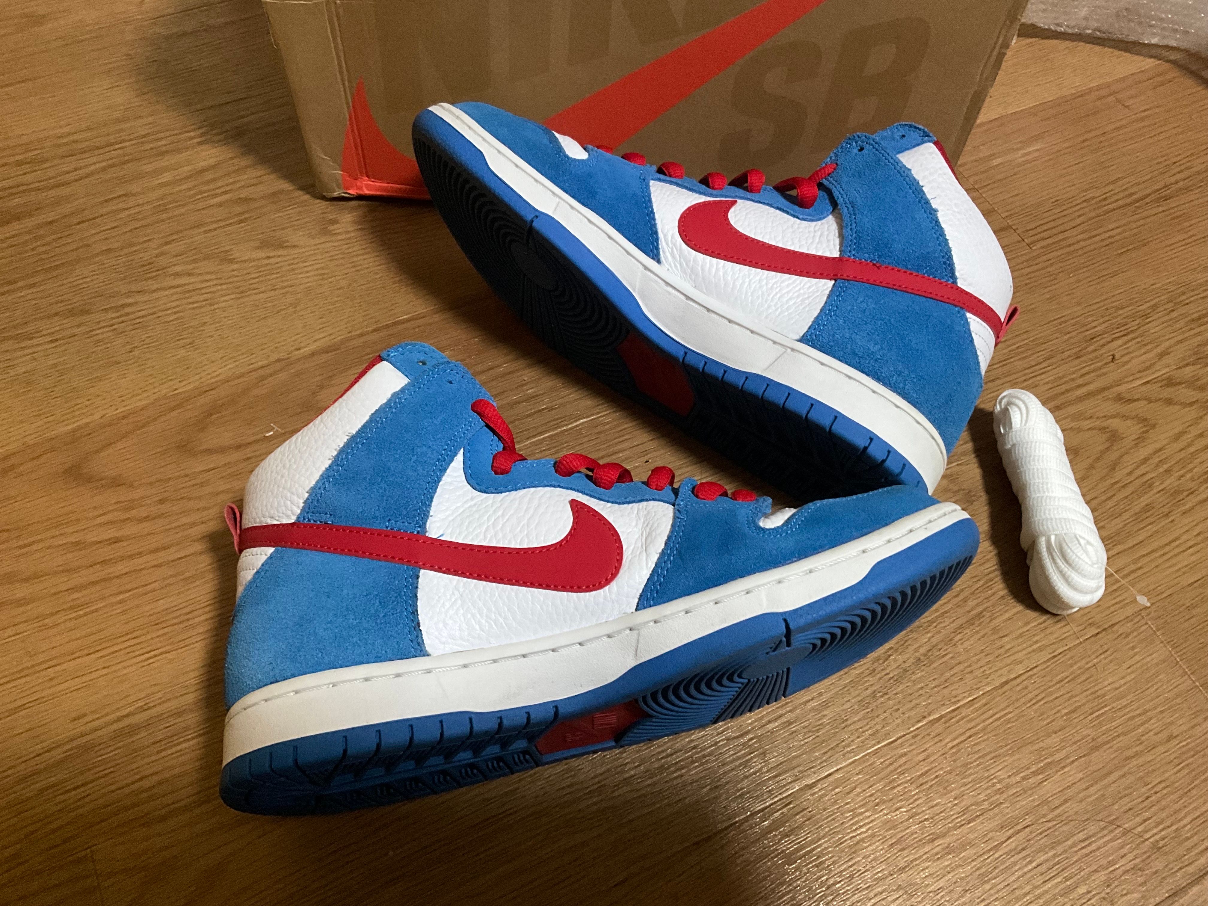 Nike SB Dunk High "Doraemon"