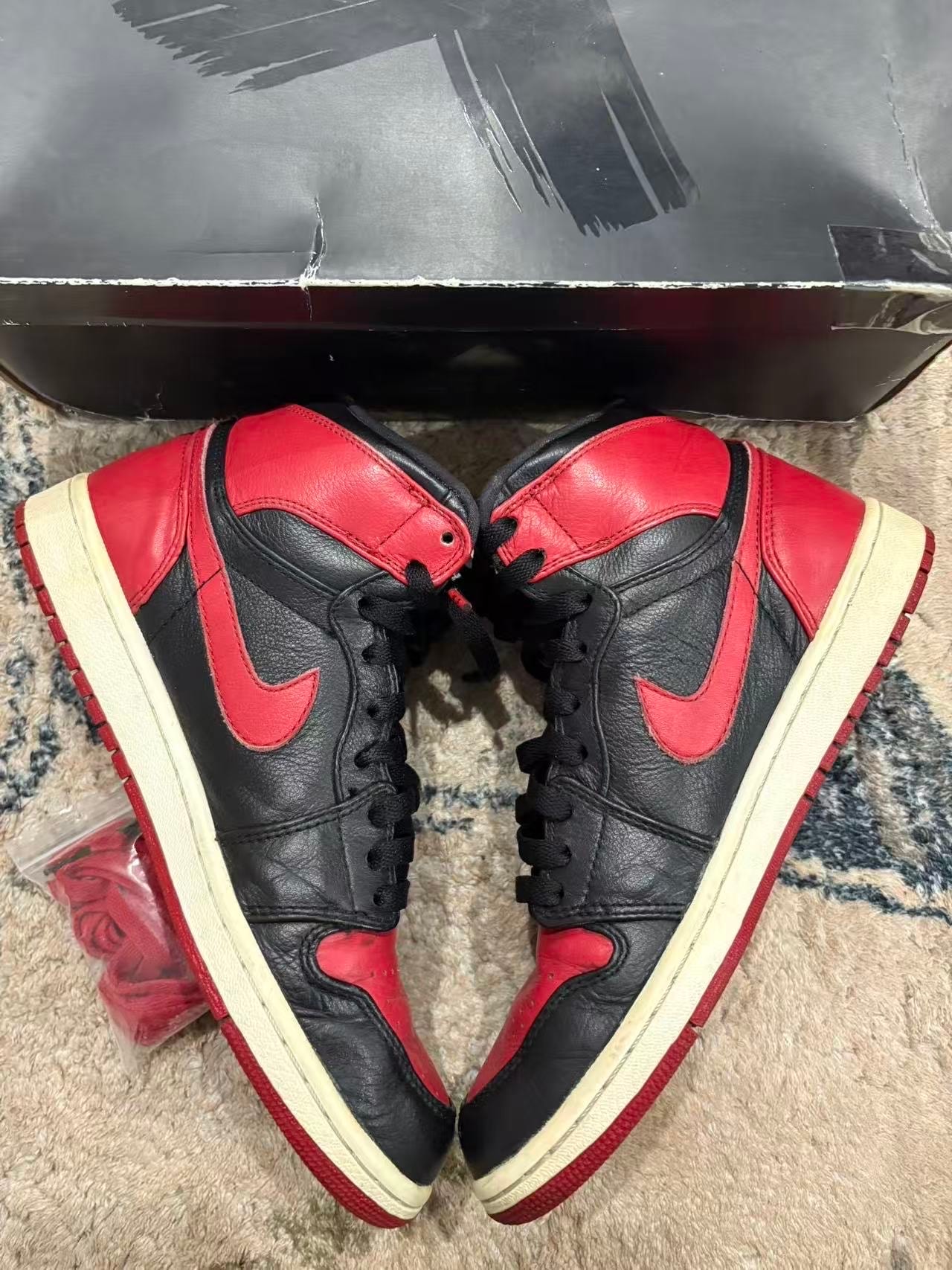 ナイキ エアジョーダン1 レトロ ハイ "バンド" (2011)