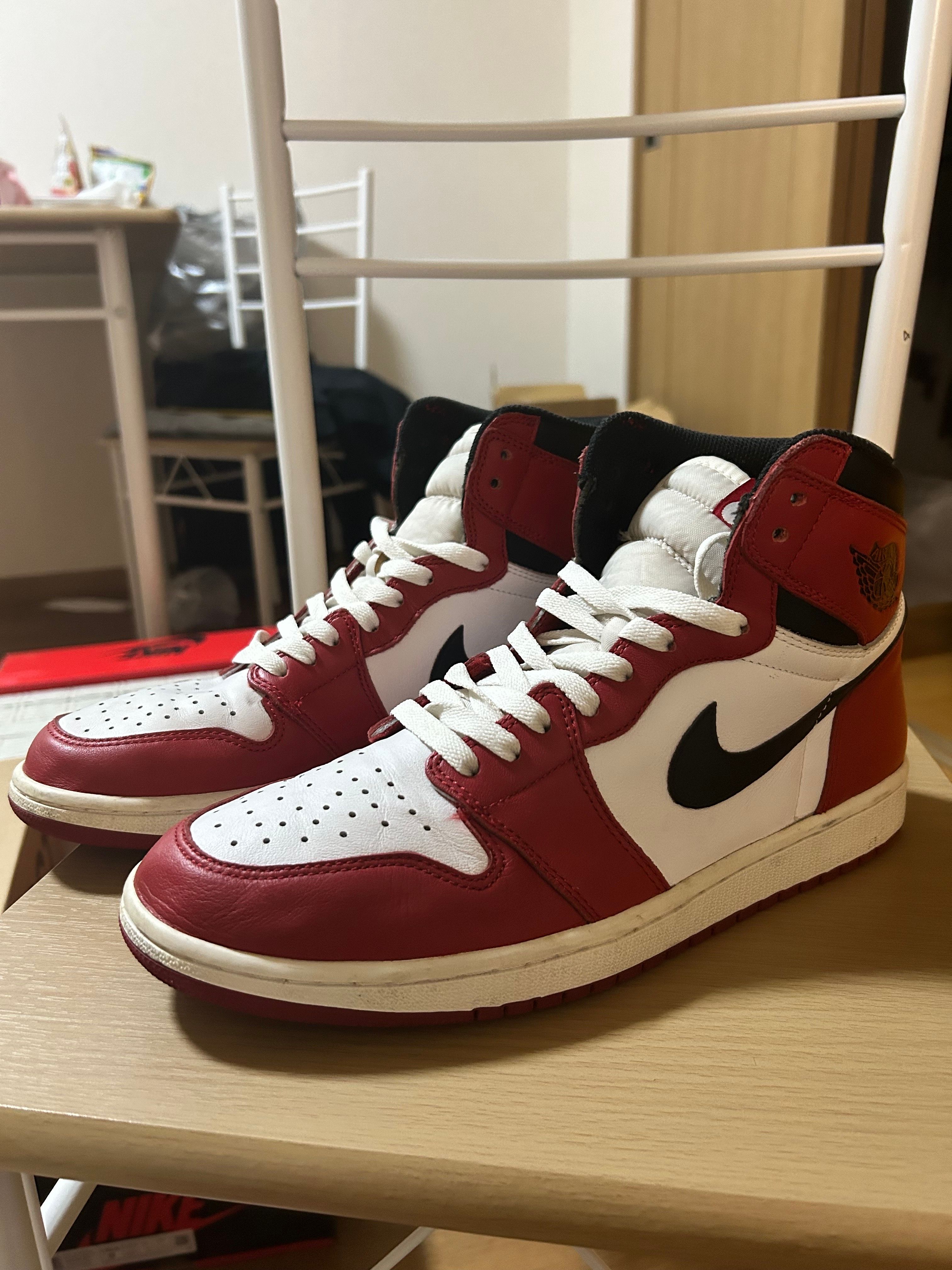 Nike Air Jordan 1 Retro High "Chicago" (2015)