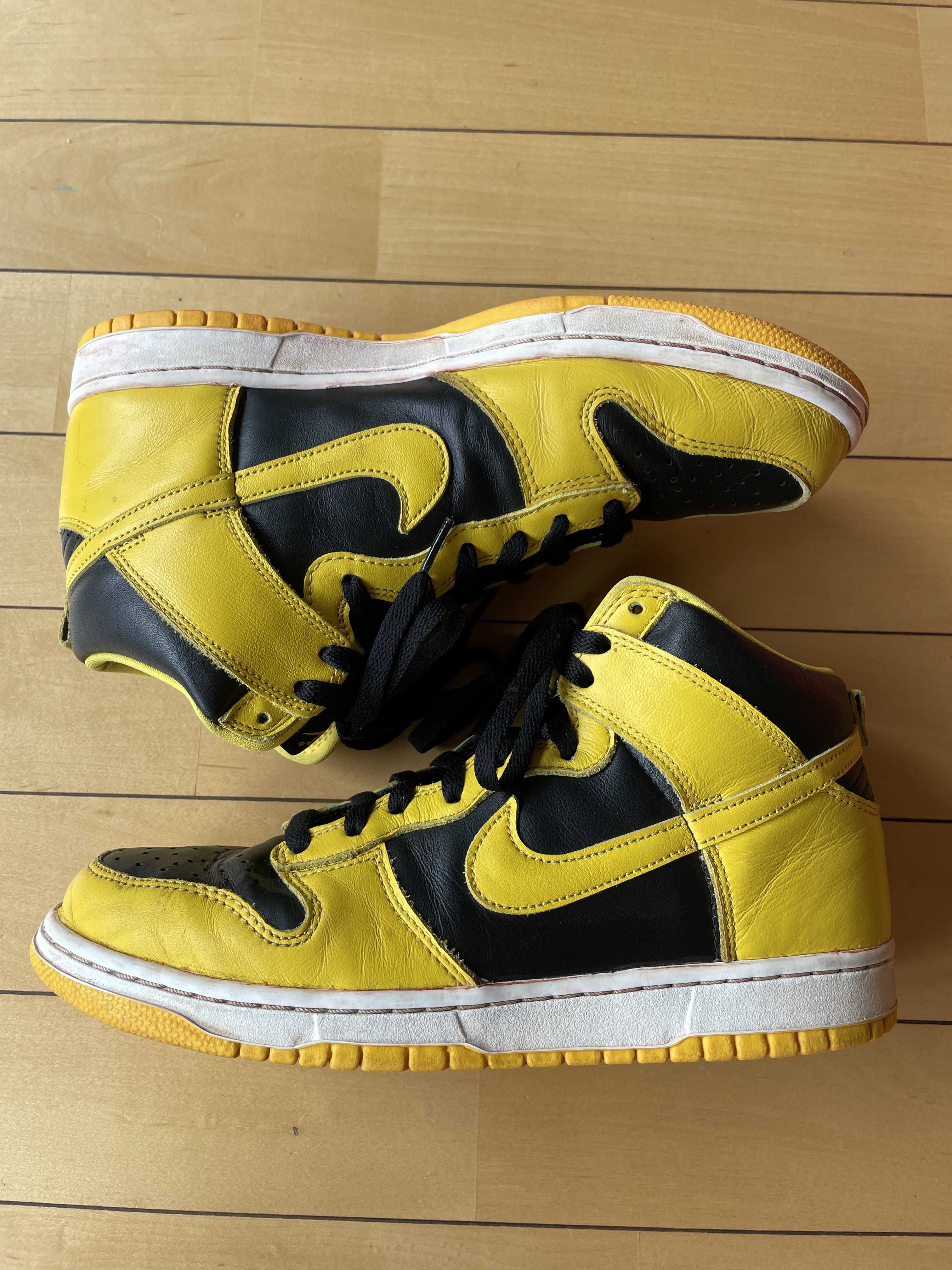 Nike Dunk High "Black/Varsity Maize"
