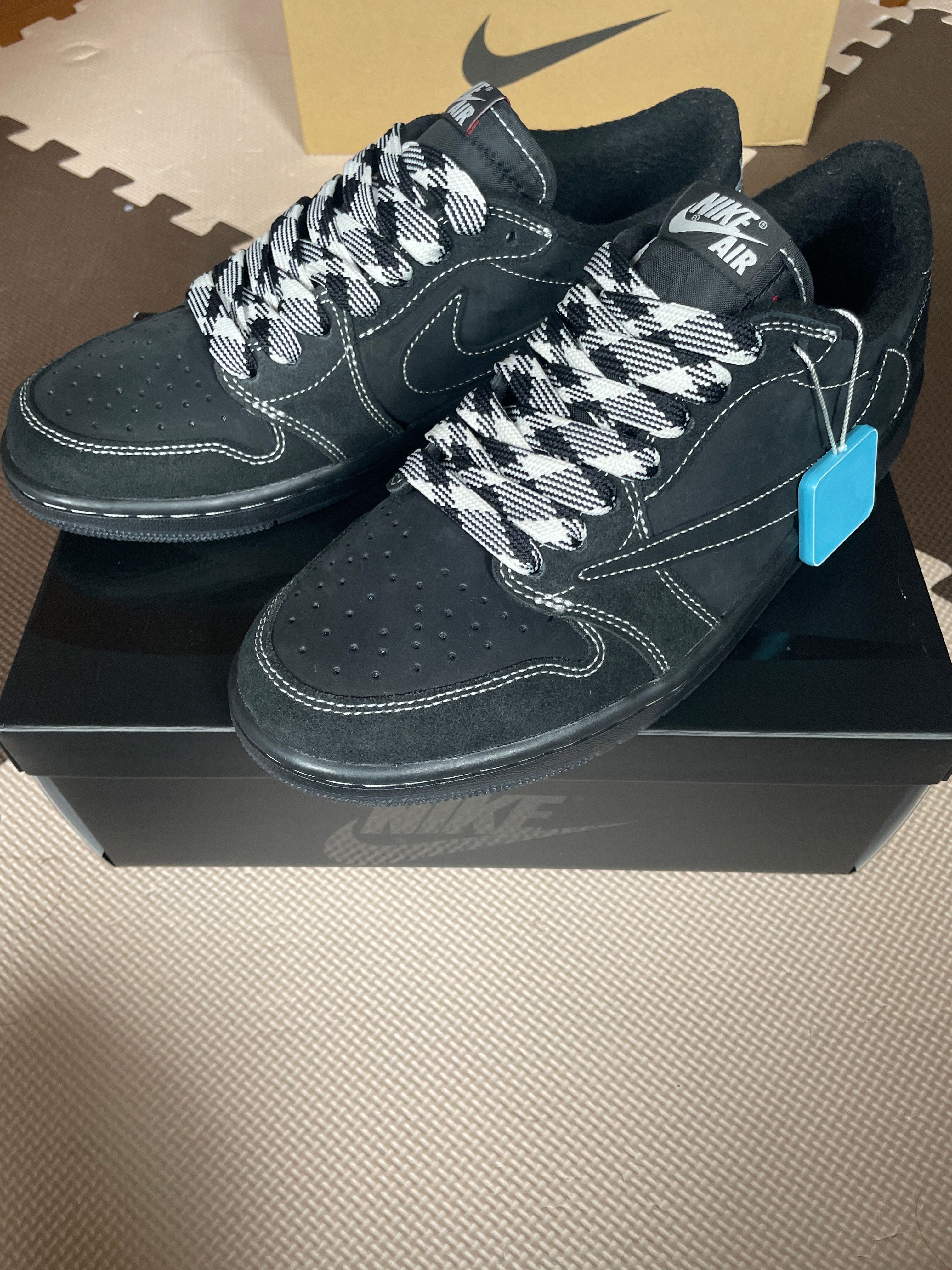 Travis Scott × Nike Air Jordan 1 Low OG SP "Black Phantom"