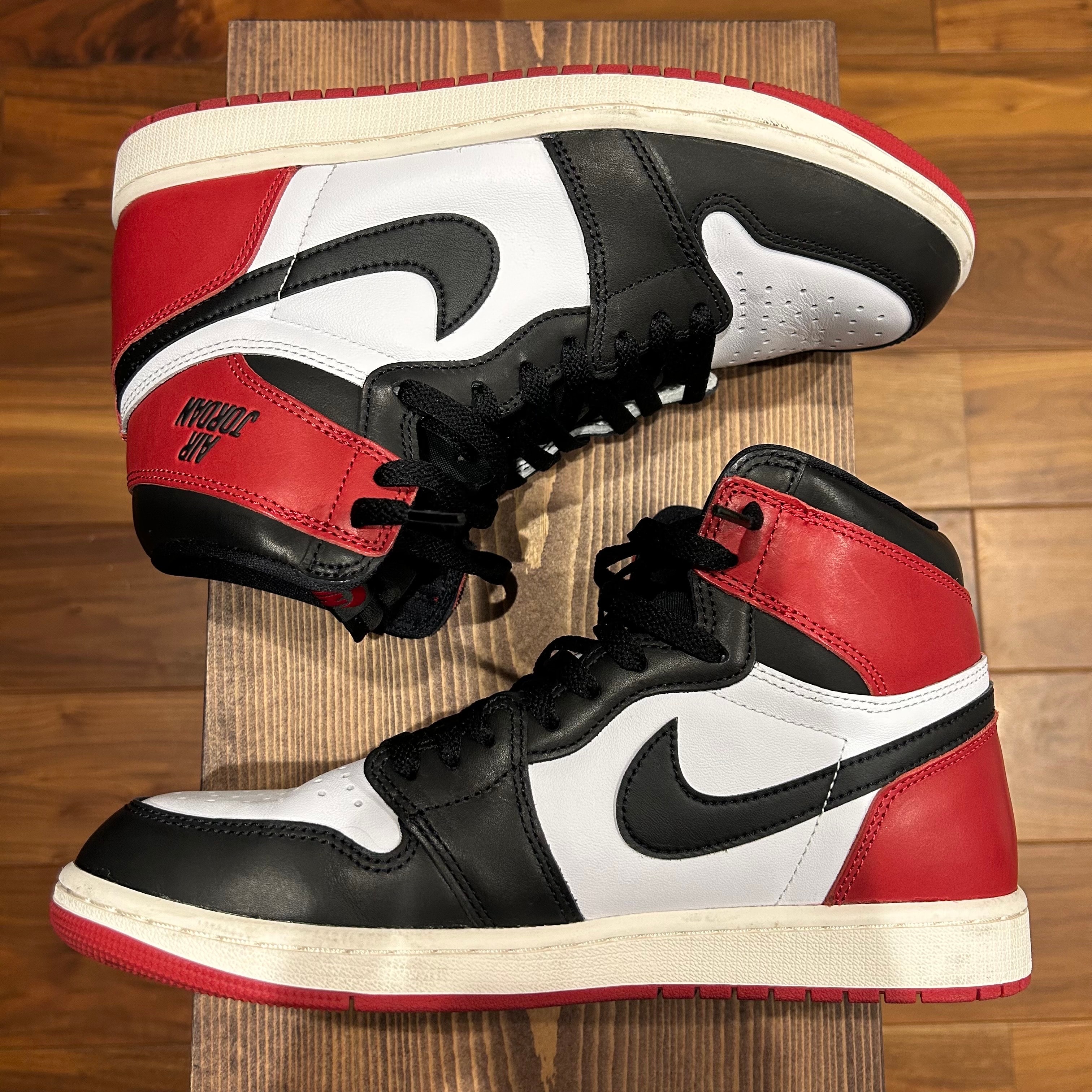 ナイキ エアジョーダン1 レトロ ハイ OG "ブラックトゥリイマジンド"