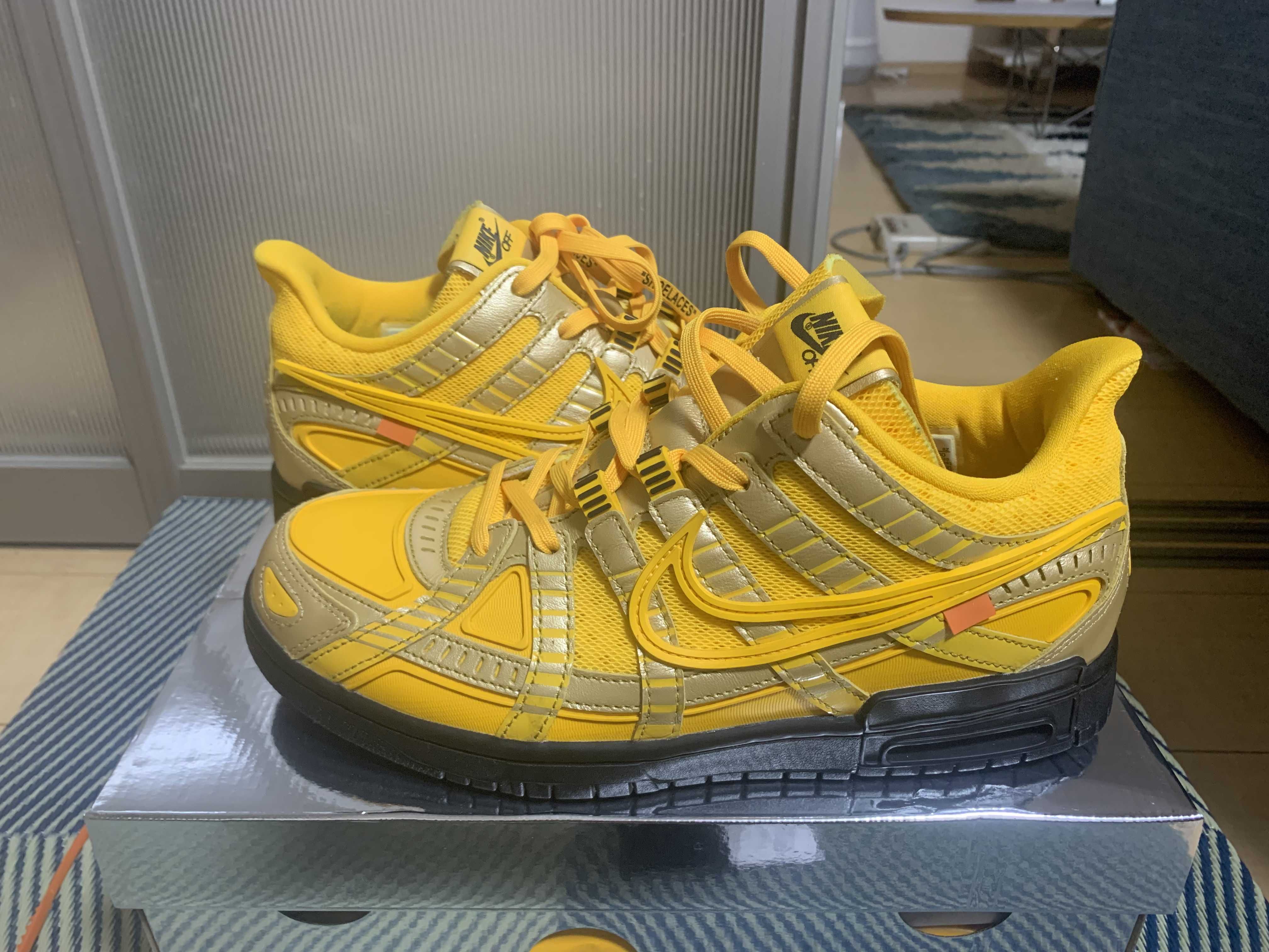 Off-White × Nike Air Rubber Dunk "University Gold"