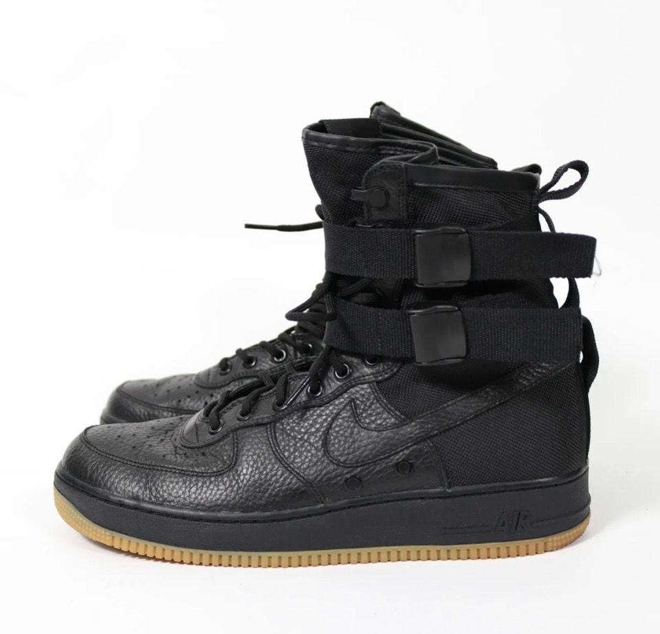 NIKE SF AIR FORCE 1 BLACK GUM (2017 NO BAG)