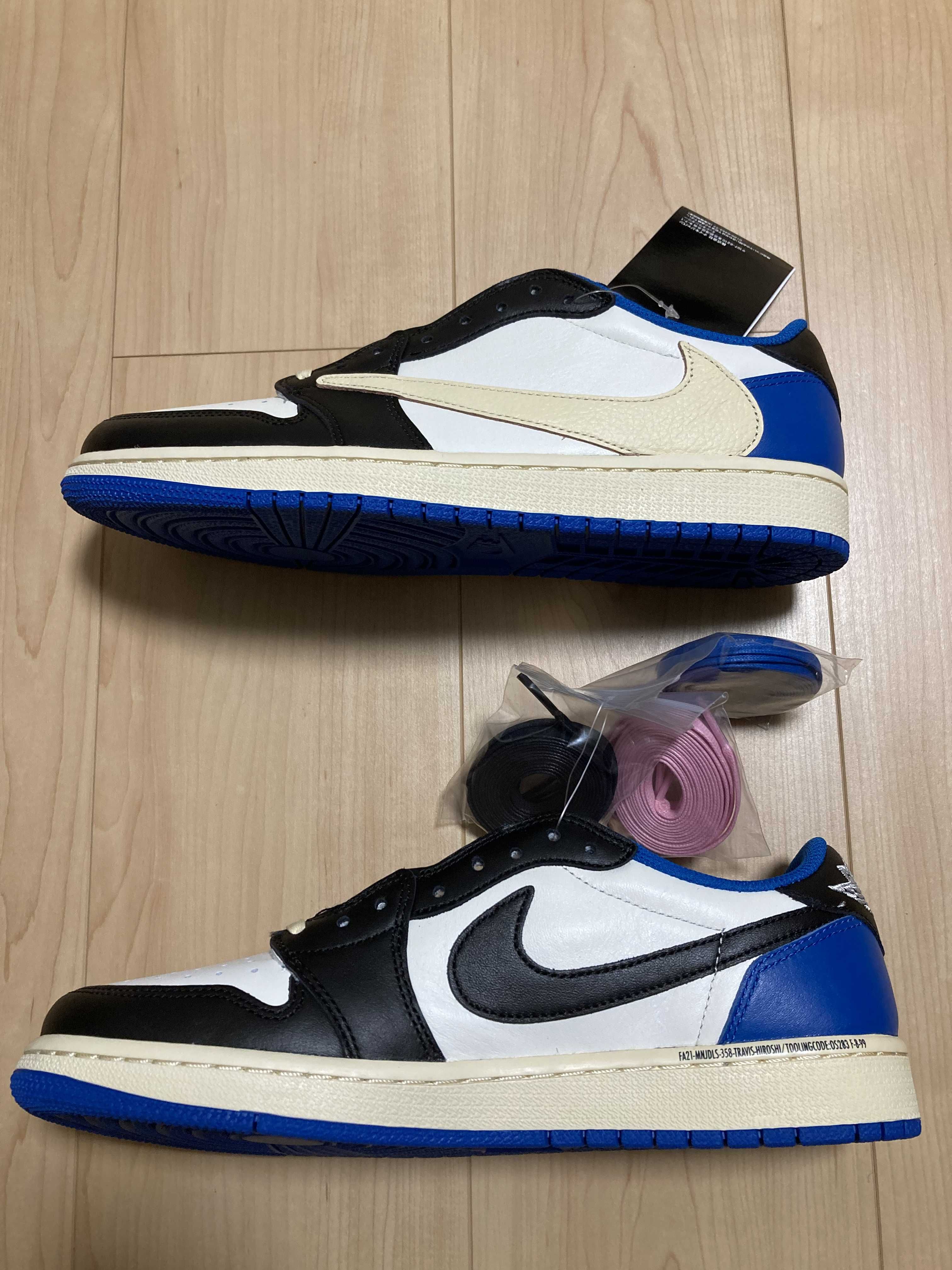 Travis Scott × fragment design × Nike Air Jordan 1 Low OG SP "Military Blue"