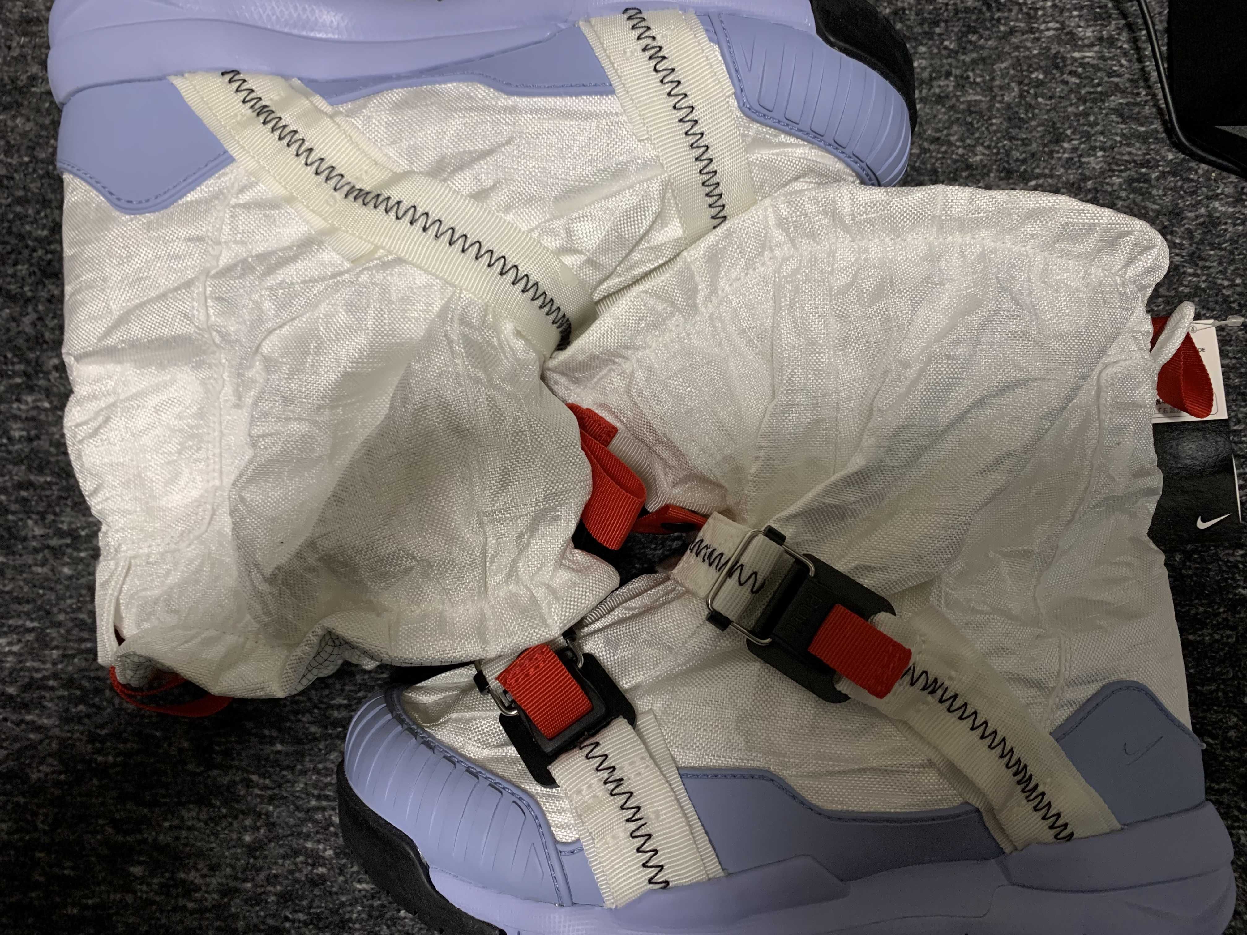 TOM SACHS × NIKE MARSYARD OVERSHOE "WHITE/LIGHT BLUE"