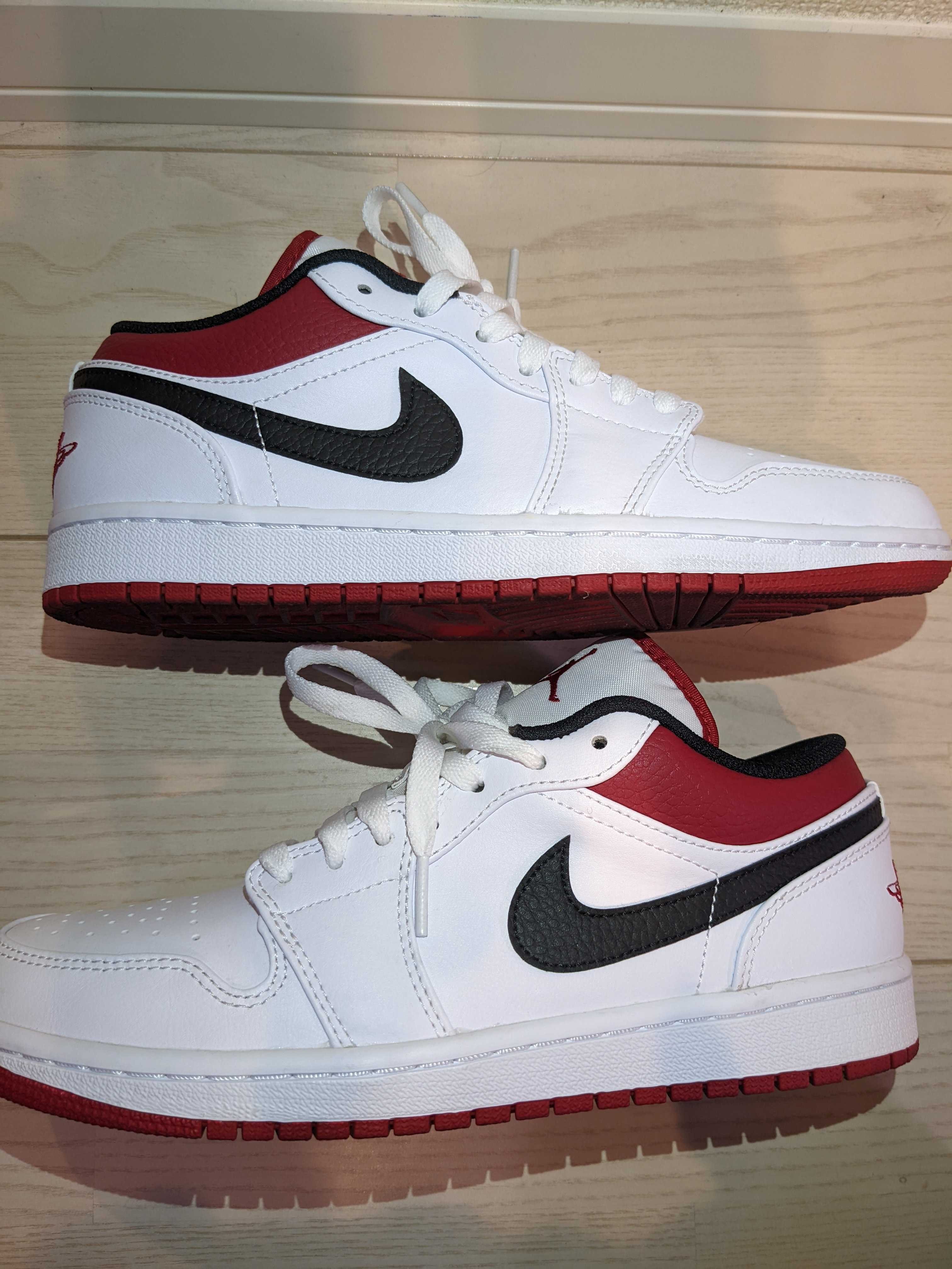 NIKE AIR JORDAN 1 LOW "WHITE/UNIVERSITY RED/BLACK"