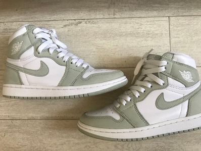 Nike Women's Air Jordan 1 High OG "Seafoam"