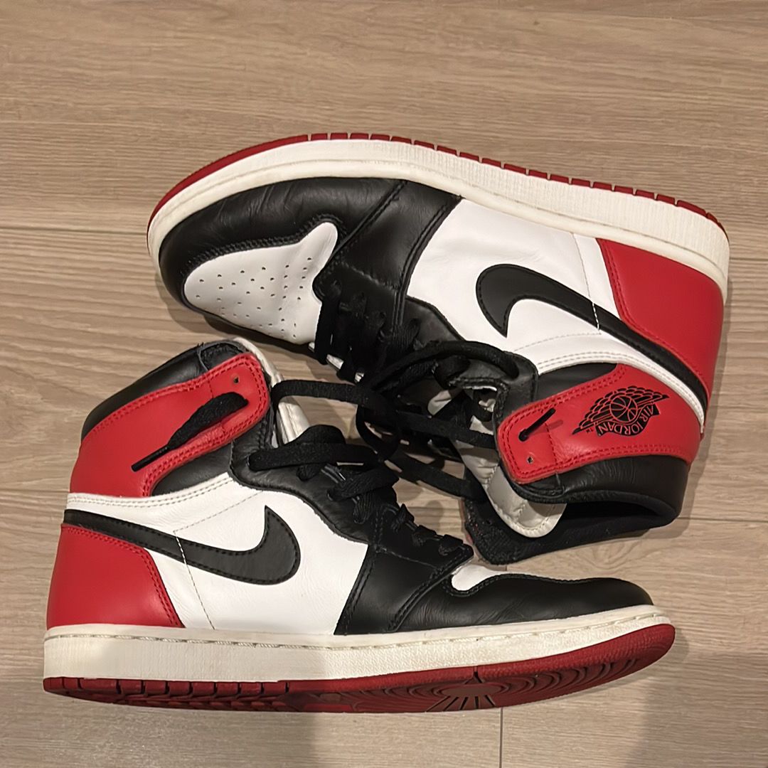 Nike Air Jordan 1 Retro High OG "Black Toe"(2016)