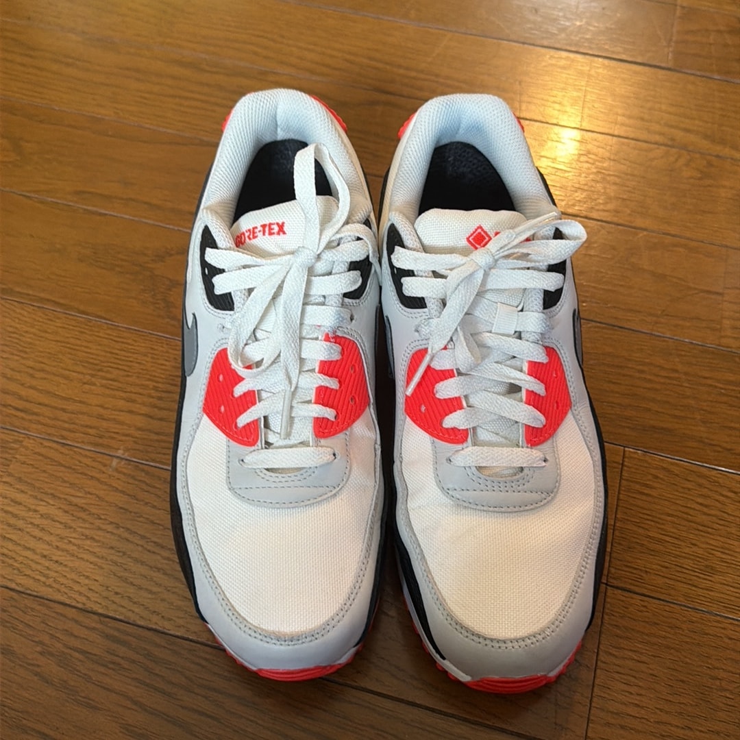 Nike Air Max 90 GORE-TEX "Bright Crimson"