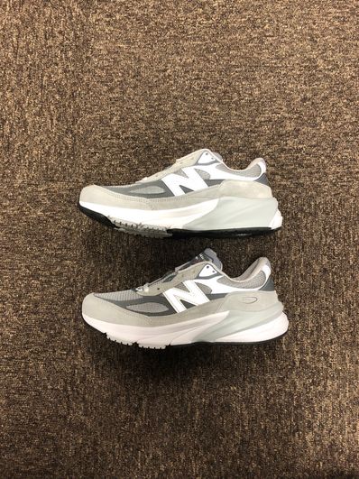 New Balance Women's 990V6 "Gray" (Heel NB Logo)